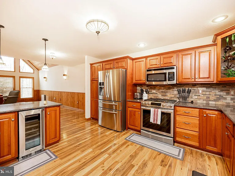 1212 Acacia Dr — Photo 25
