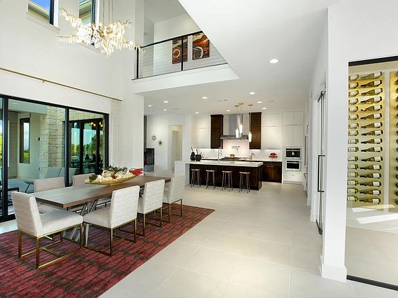 The Lynmar II Dining Room