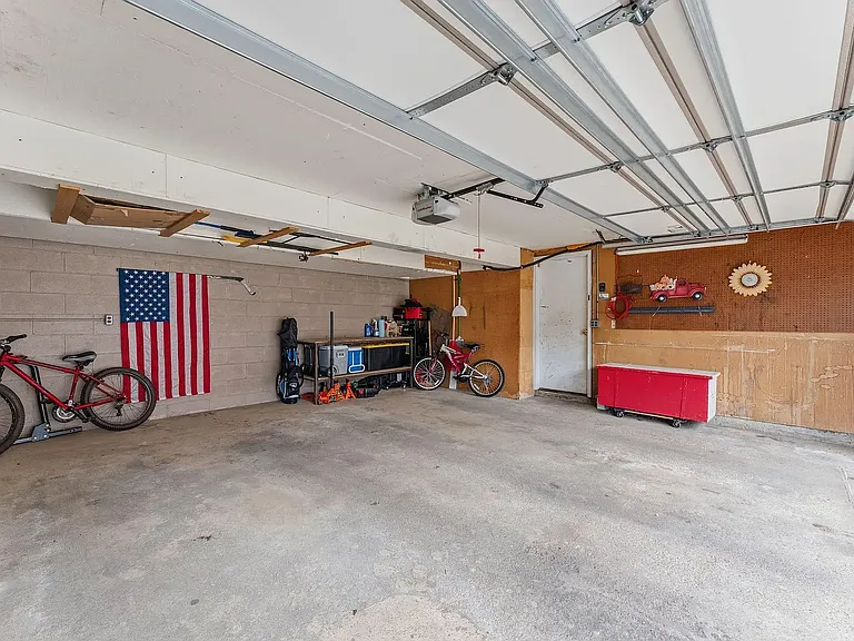 1645 Hickory Ln #1 — Photo 24