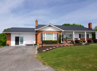 4061 Fairview Rd, Lewisburg, WV 24901