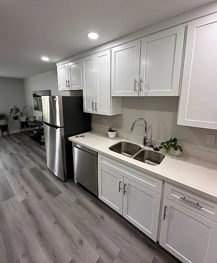 Beautifully Designed 3-bedroom 2-bathroom Home — Photo 15