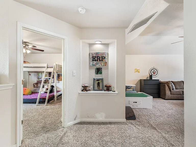 1107 Hollybrook Cv — Photo 22