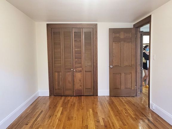 5th image of 305 Henry St APT 3F