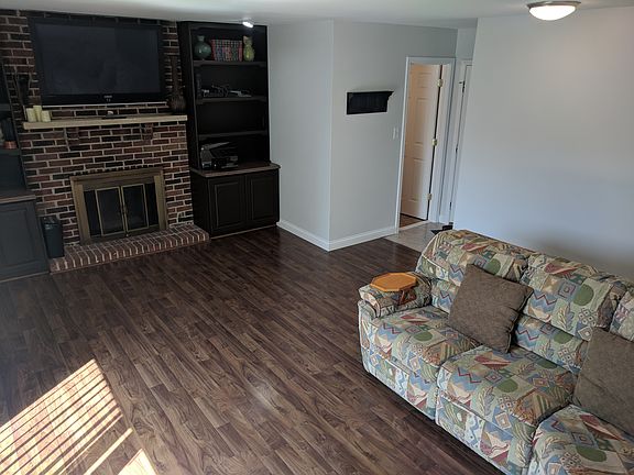 3rd image of 6644 Wheatfield St