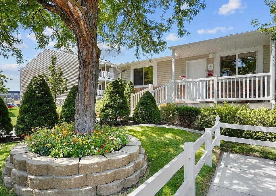 Valley Park Apartments