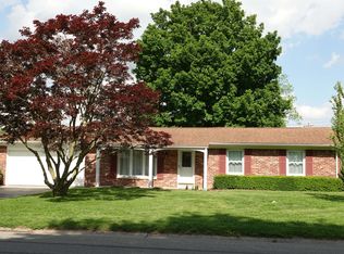 2525 Flintwood Dr, Columbus, IN 47203