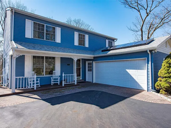 702 Brewster Drive, Port Jefferson, NY 11777