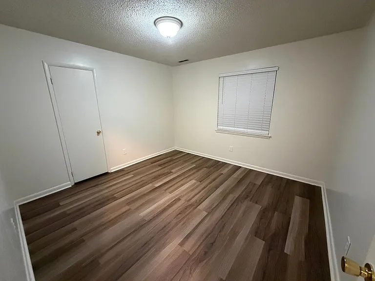 22173 Ewell St — Photo 5