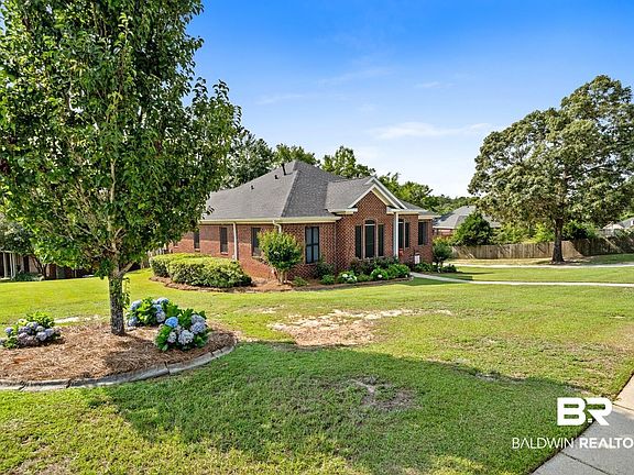 3rd image of 30406 Maury Ct