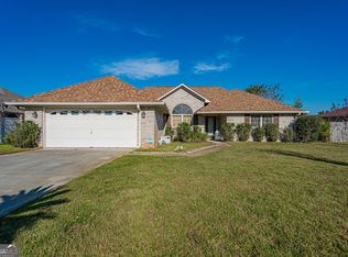 186 Wayfair Ln, Hinesville, GA 31313