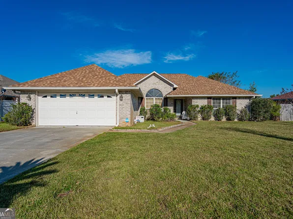 186 Wayfair Ln, Hinesville, GA 31313