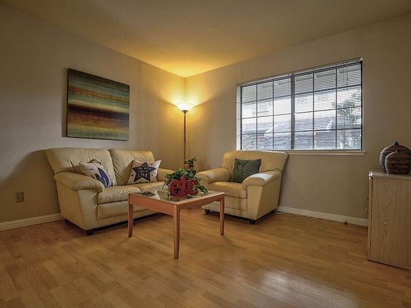 4th image of 6902 Chantel Ct