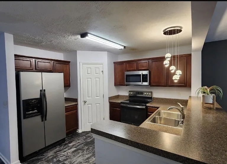 2035 Shaylin Loop — Photo 6