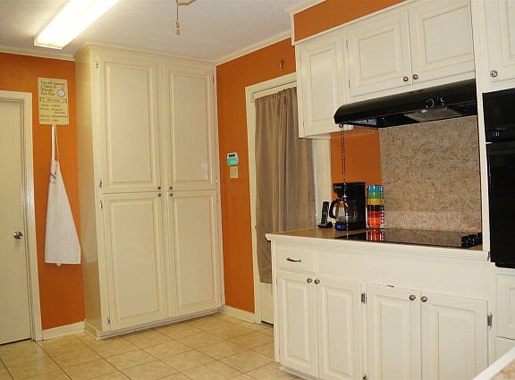 3rd image of 110 Woodville Dr