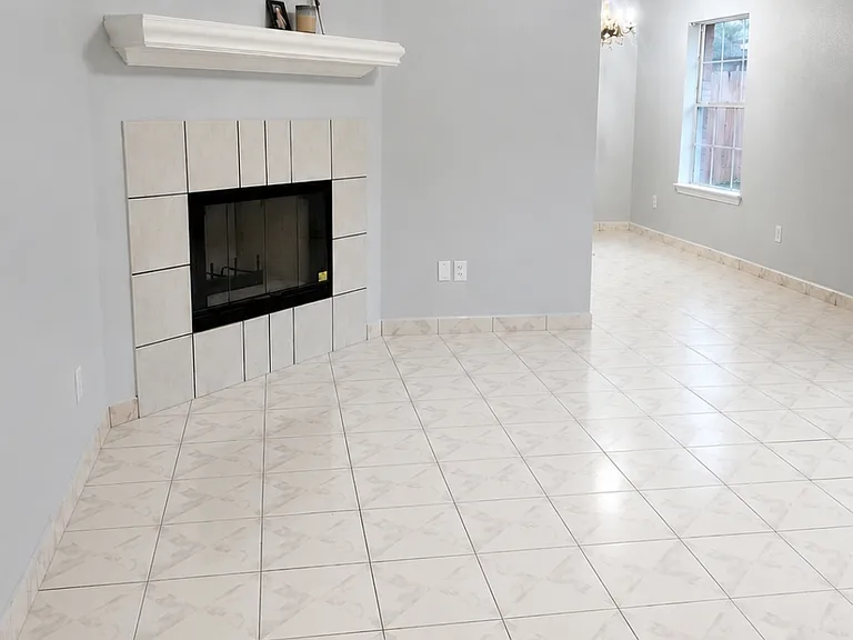 4517 Posada Dr — Photo 2