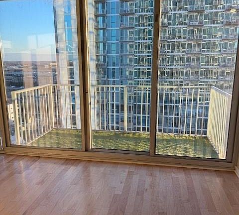 2nd image of 5925 Almeda Rd Unit 11408