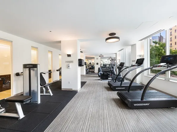 300 East 23rd Street image 13 of 13