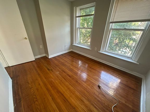 4th image of 3412 Spring Garden St APT B11