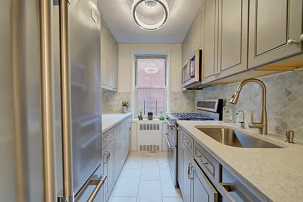 Sold by Benjamin Realty Since 1980 | media 15
