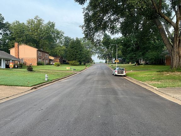 5th image of 5140 Steuben Dr