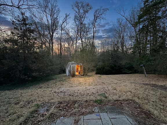 4th image of 35 N Meadowcliff Dr