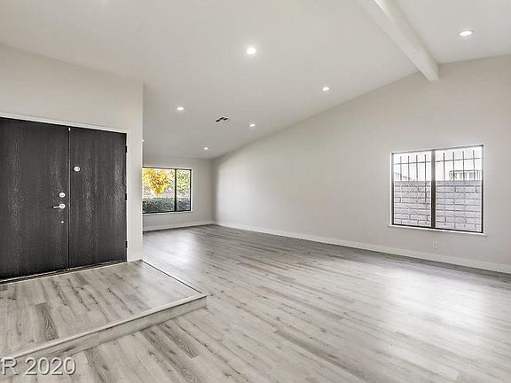 4th image of 1717 Mora Ln
