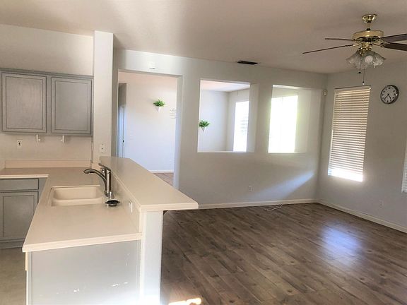 5th image of 9634 Milan Dr #1