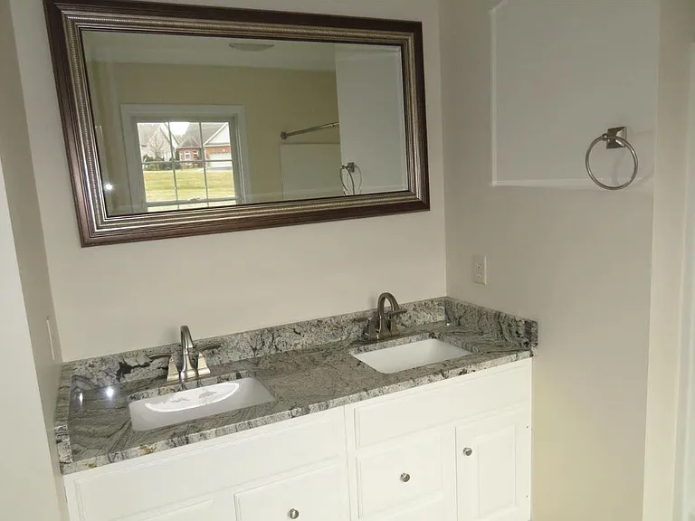 5215 Winthrop Ave — Photo 14