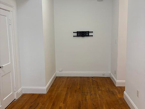 2nd image of 24 Sidlaw Rd APT 2