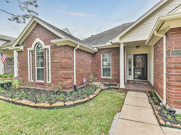 4th image of 8023 Shangrila Ln