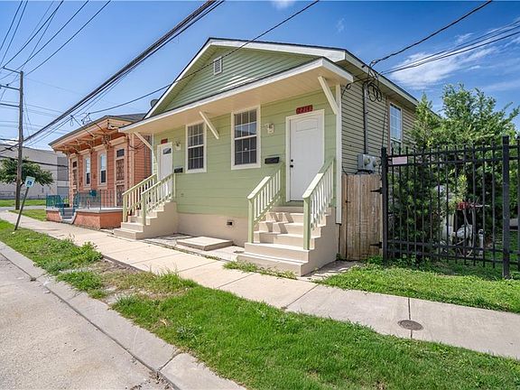 3rd image of 2212 Gravier St