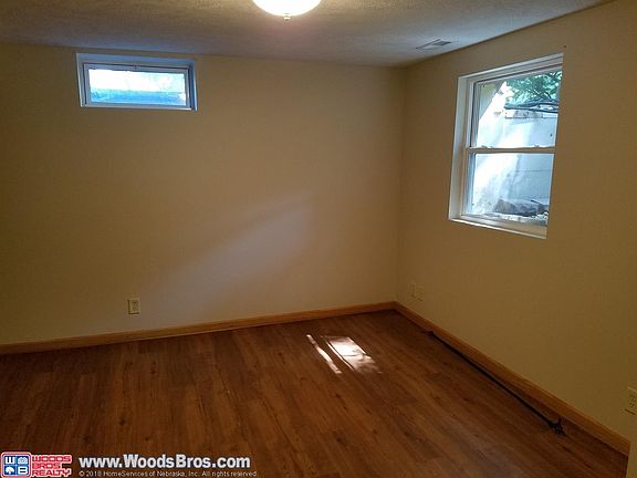 3rd image of 6720 Lexington Cir