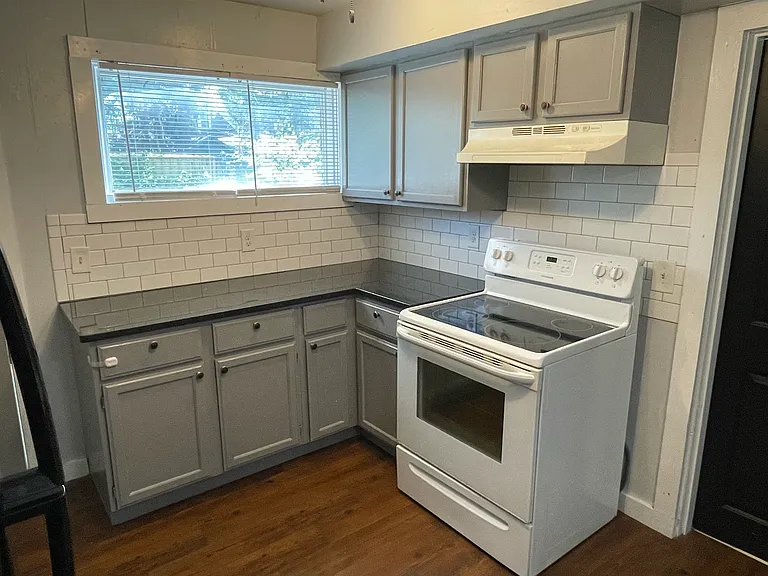 5805 Tracy Ave — Photo 18