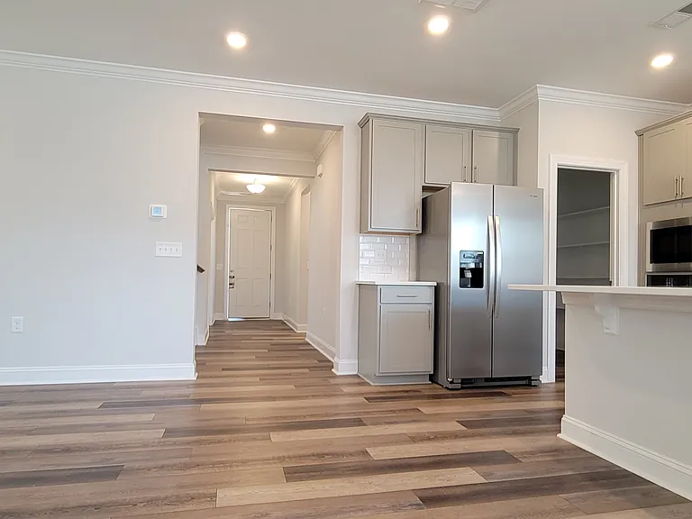 745 Cormiche Ln — Photo 9