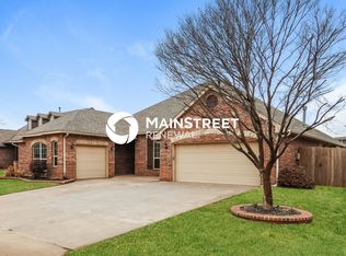 6113 NW 162nd St, Edmond, OK 73013