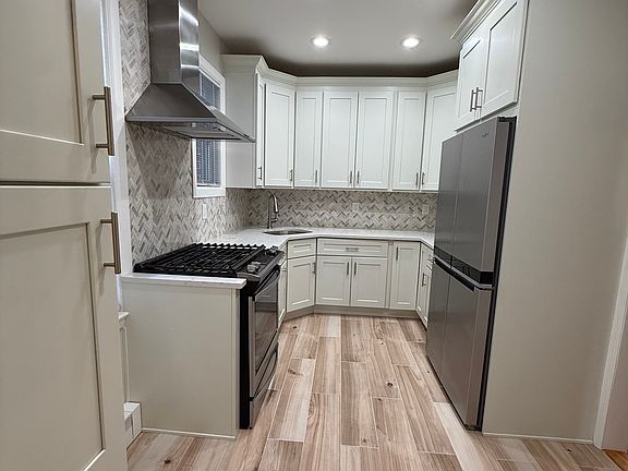 2nd image of 314 3rd St #1