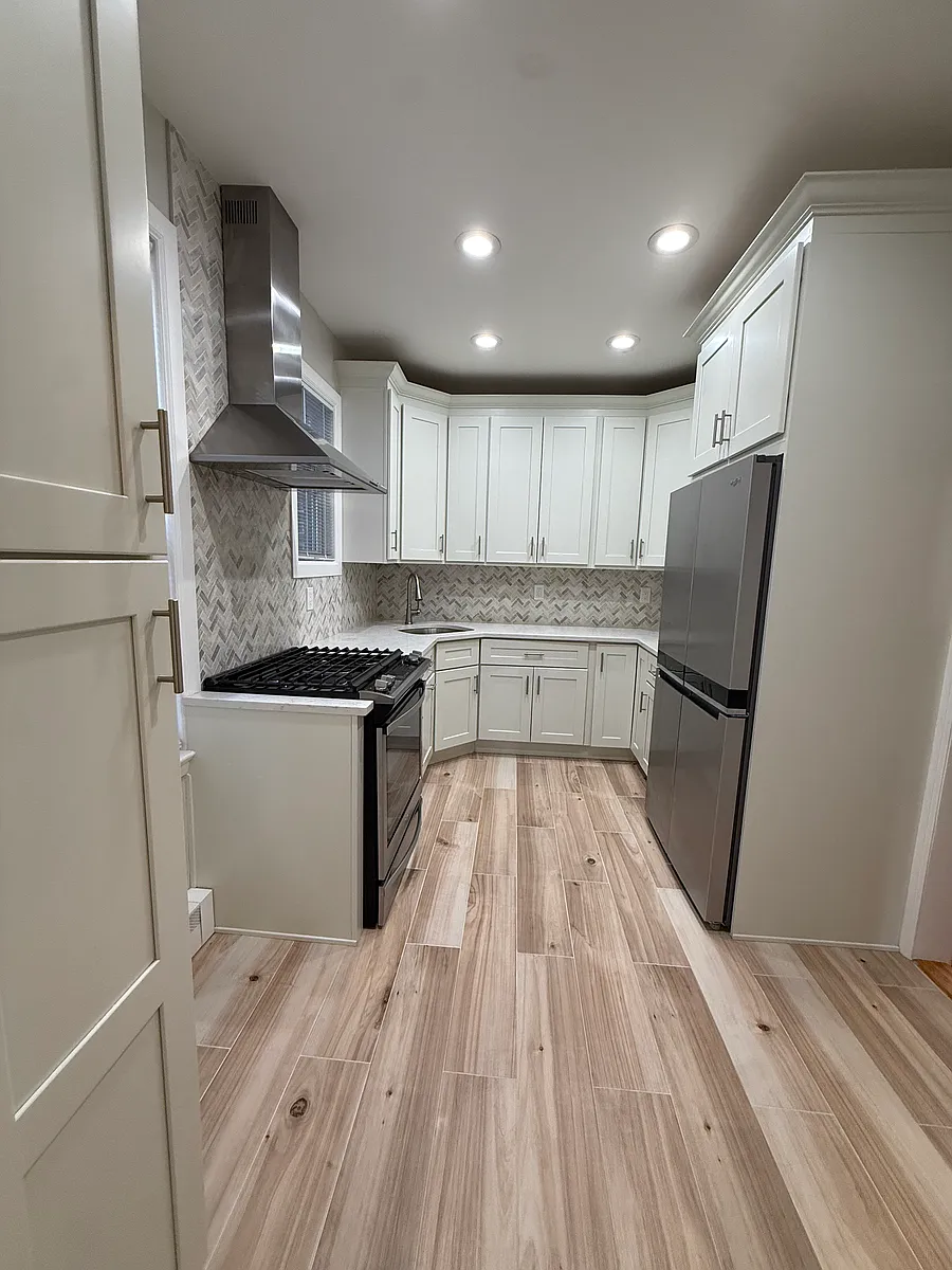 Building Photo - 314 3rd St #1