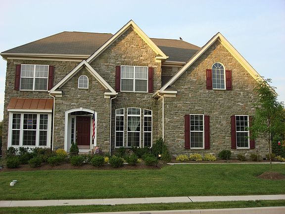 2nd image of 232 Eagle Glen Dr