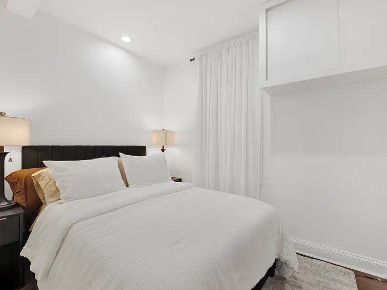 1851 W Dickens Ave #1F — Photo 13