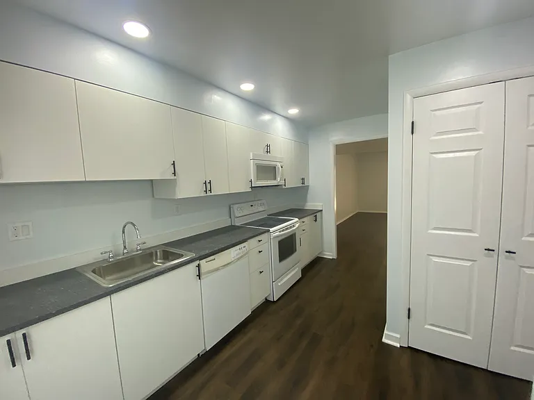 2225 Mulberry Ct — Photo 6