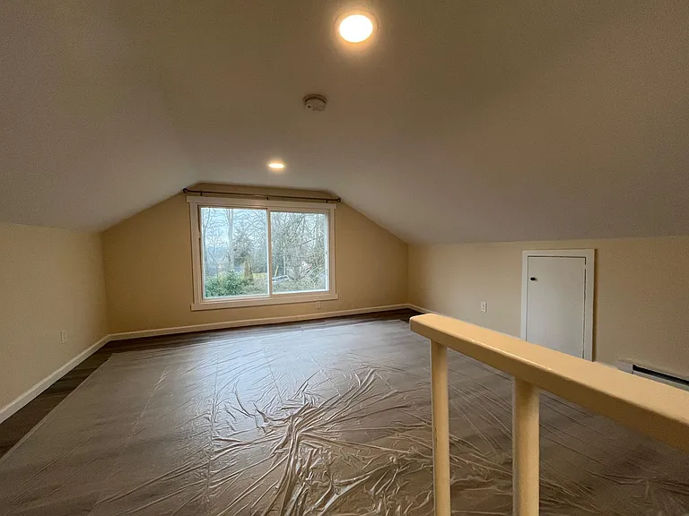 20704 Des Moines Memorial Dr S — Photo 11