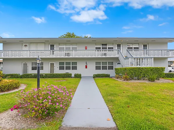 279 Coventry, West Palm Beach, FL 33417