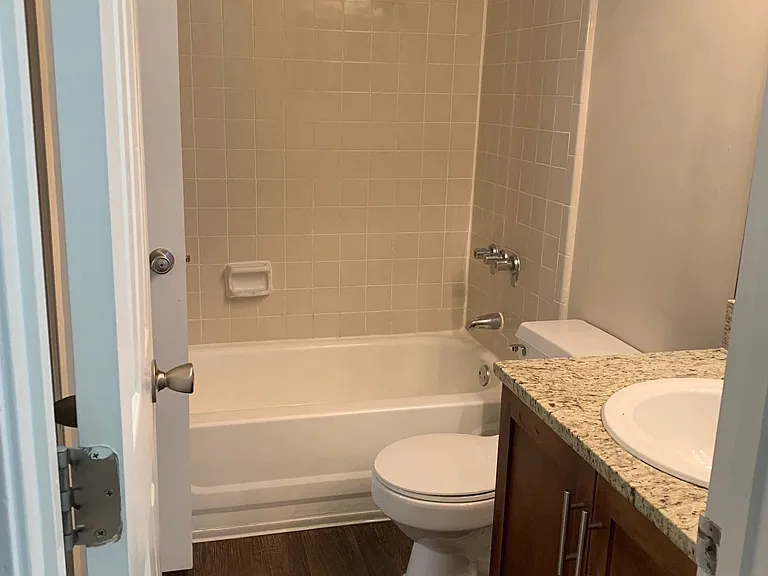 Wood Pointe Apartment Homes — Photo 35