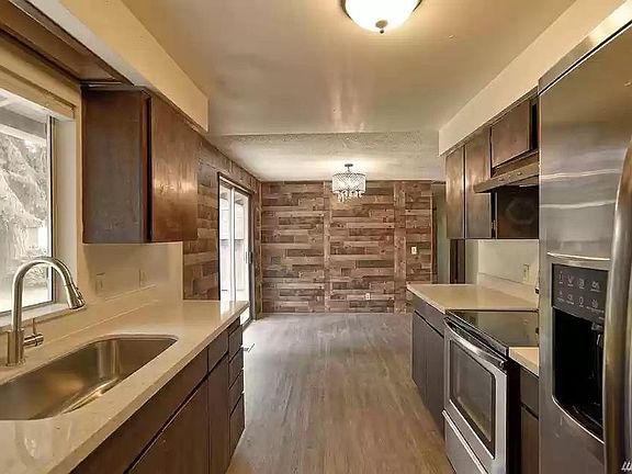 3rd image of 4724 123rd Pl NE