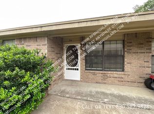 714 Redwood Ln, Kingsland, TX 78639