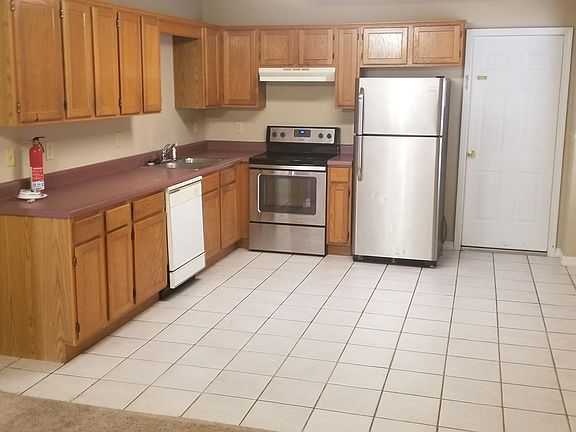 3rd image of 5749 W Chattel St