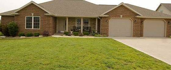 1st image of 998 Evergreen Dr