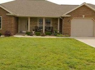998 Evergreen Dr, Jasper, IN 47546
