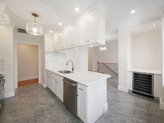 4th image of 77 W 85th St #4C3
