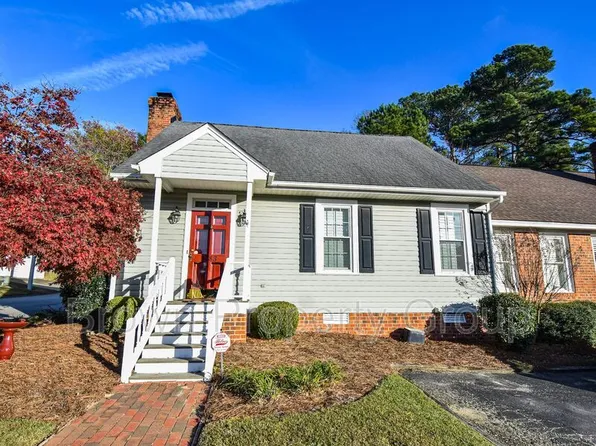 1783 Roanoke Rd, Fayetteville, NC 28304